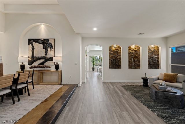 9421 Queen Charlotte Drive, Las Vegas, NV 89145