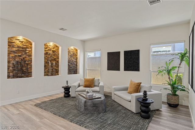 9421 Queen Charlotte Drive, Las Vegas, NV 89145