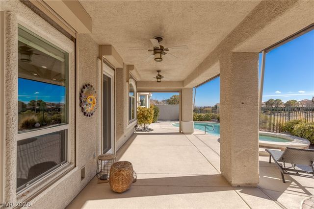 9421 Queen Charlotte Drive, Las Vegas, NV 89145