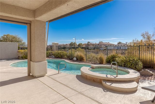 9421 Queen Charlotte Drive, Las Vegas, NV 89145