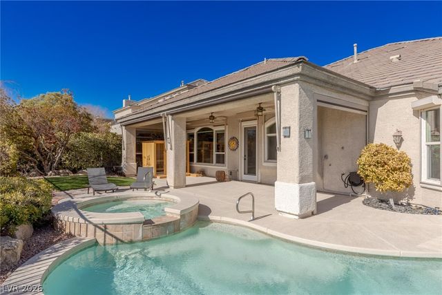 9421 Queen Charlotte Drive, Las Vegas, NV 89145