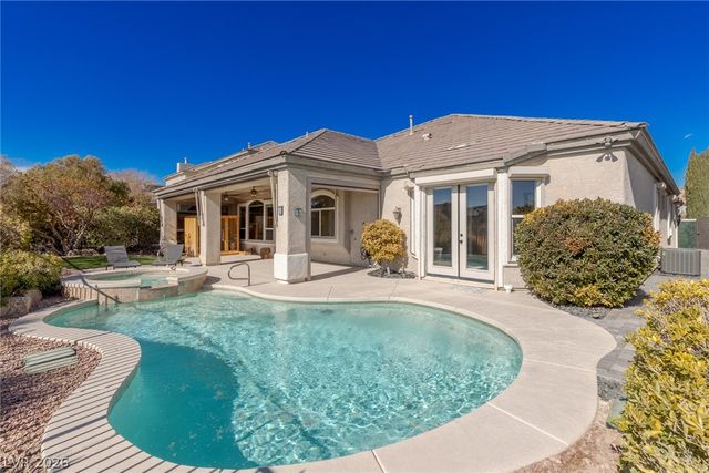 9421 Queen Charlotte Drive, Las Vegas, NV 89145