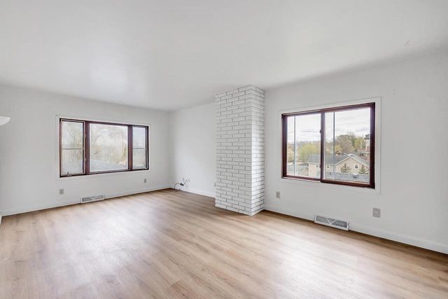 206 W 4TH STREET, Kaukauna, WI 54130