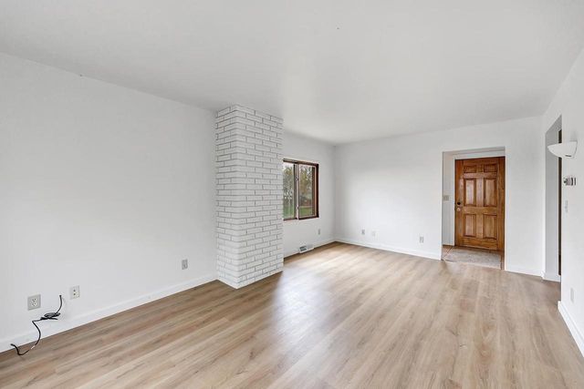 206 W 4TH STREET, Kaukauna, WI 54130