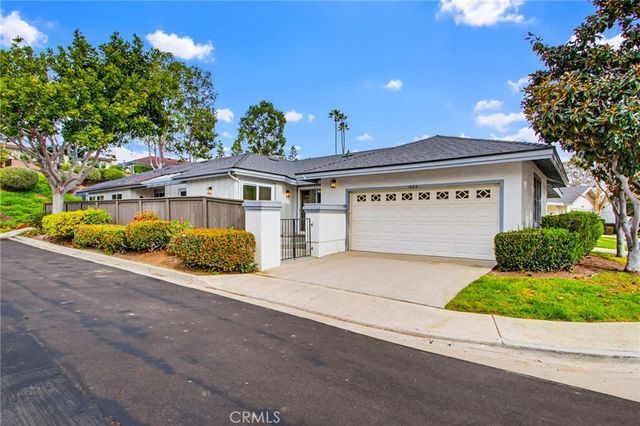 1680 Via Brisa Del Lago, San Marcos, CA 92078