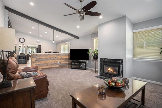 10 Fairfield Drive, Coldwater, MI 49036