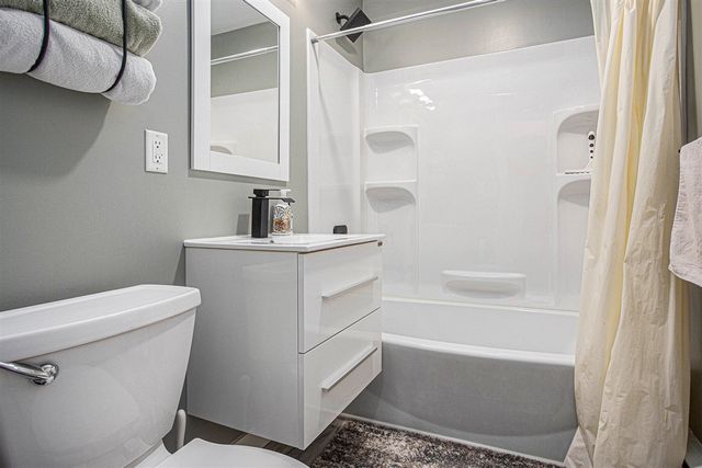 10 Fairfield Drive, Coldwater, MI 49036