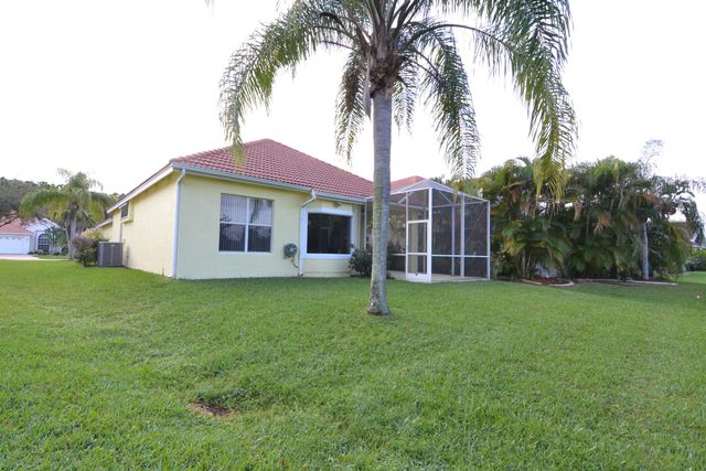 705 SW Munjack Circle, Port St. Lucie, Port St Lucie, FL 34986