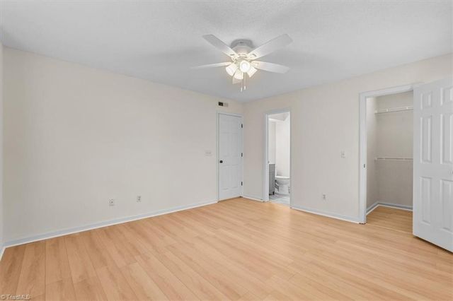 3701 Cotswold Terrace 7J, Greensboro, NC 27410