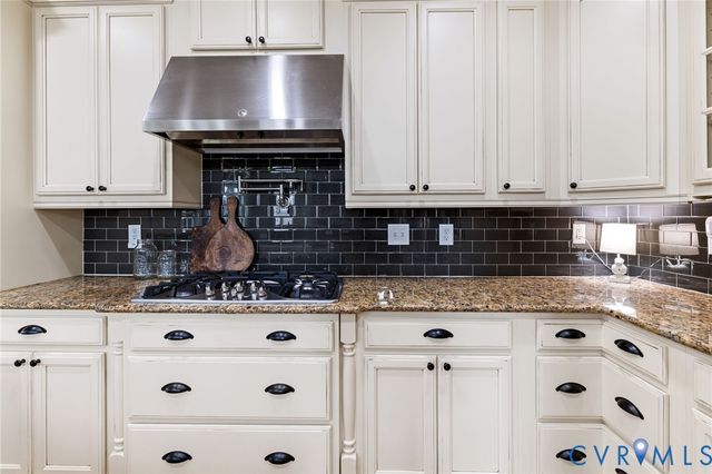 16112 Garston Ln, Midlothian, VA 23112