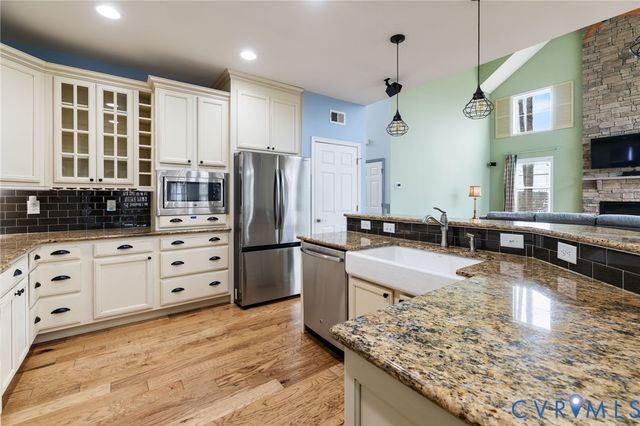 16112 Garston Ln, Midlothian, VA 23112