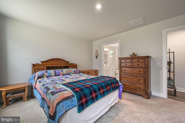 401 ALEZACH DR, Dover, DE 19901