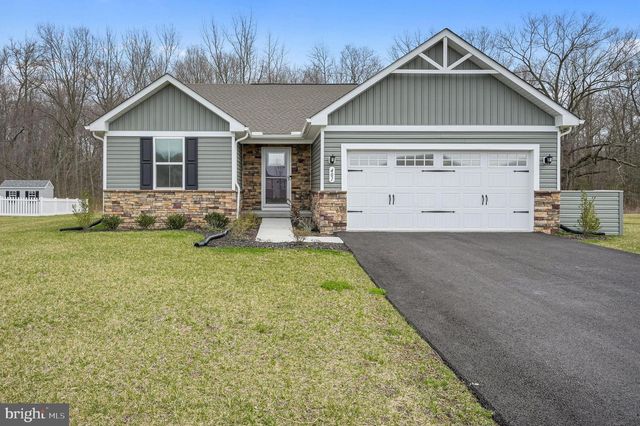 401 ALEZACH DR, Dover, DE 19901