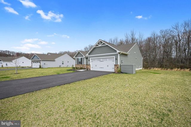 401 ALEZACH DR, Dover, DE 19901