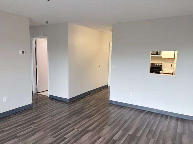 133 Commander Shea Blvd 605, Quincy, MA 02171