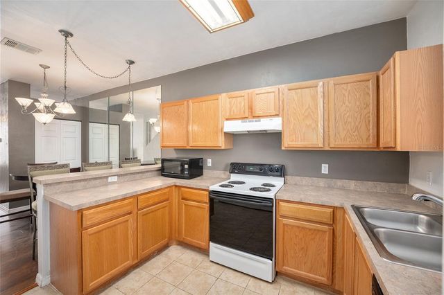 3910 SW 20TH AVENUE 1403, Gainesville, FL 32607