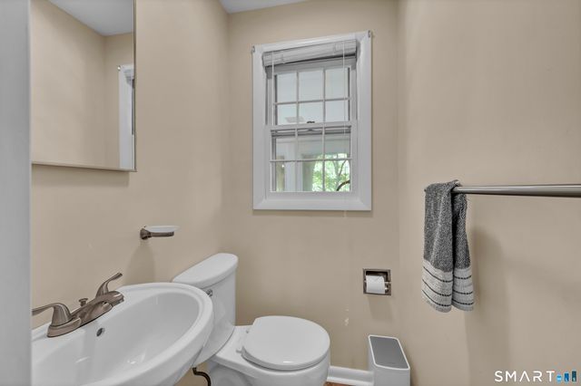 3 Mountain Road, Danbury, CT 06810