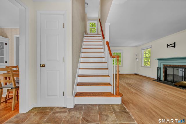 3 Mountain Road, Danbury, CT 06810