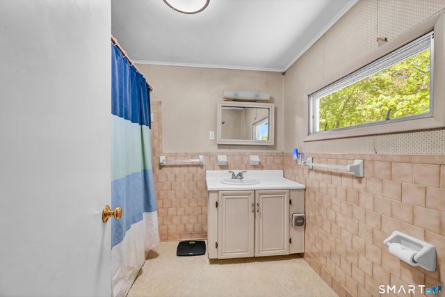 3 Mountain Road, Danbury, CT 06810