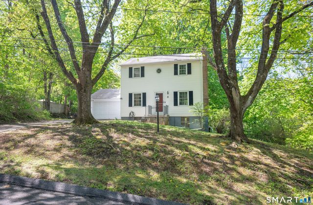 3 Mountain Road, Danbury, CT 06810
