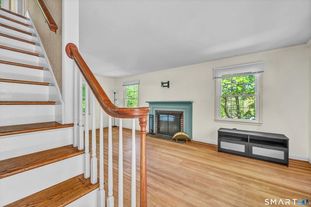 3 Mountain Road, Danbury, CT 06810