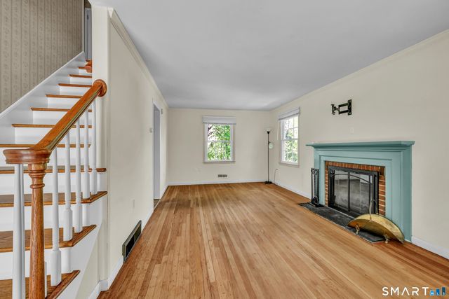 3 Mountain Road, Danbury, CT 06810