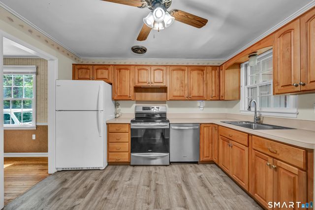 3 Mountain Road, Danbury, CT 06810