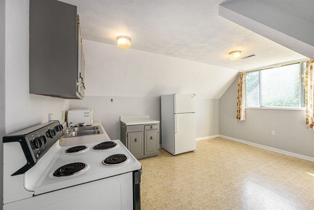 316 Stuart Avenue, Kalamazoo, MI 49007