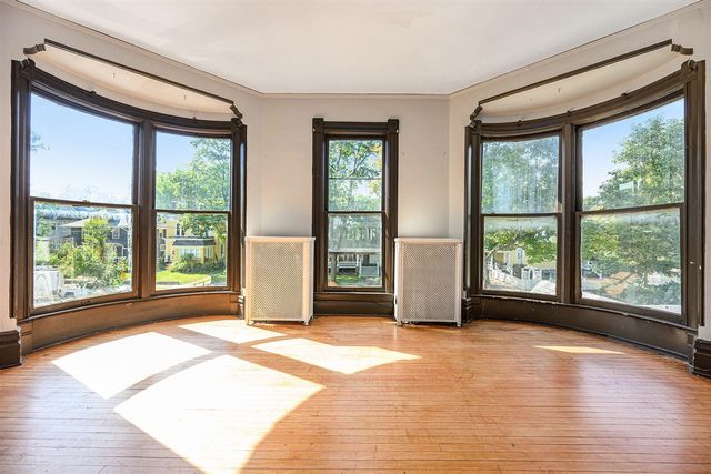 316 Stuart Avenue, Kalamazoo, MI 49007