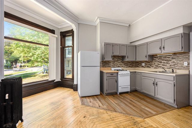 316 Stuart Avenue, Kalamazoo, MI 49007