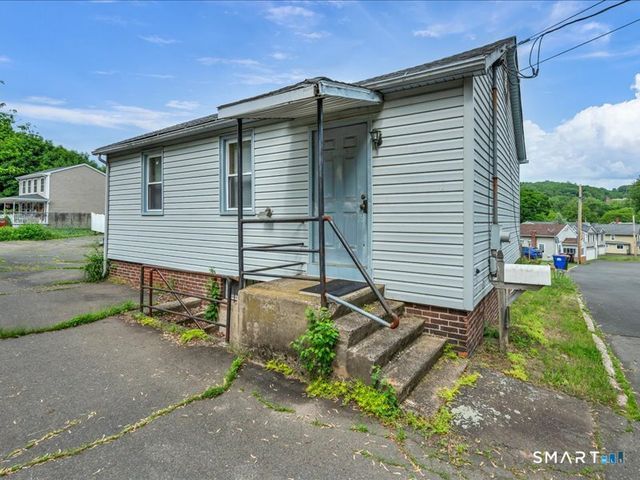 61 Maple Avenue, Wallingford, CT 06492