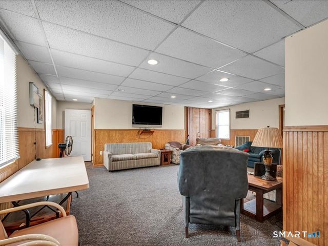 61 Maple Avenue, Wallingford, CT 06492