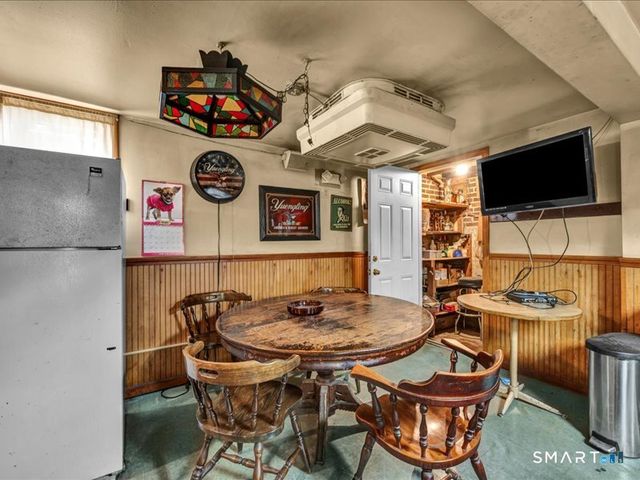 61 Maple Avenue, Wallingford, CT 06492