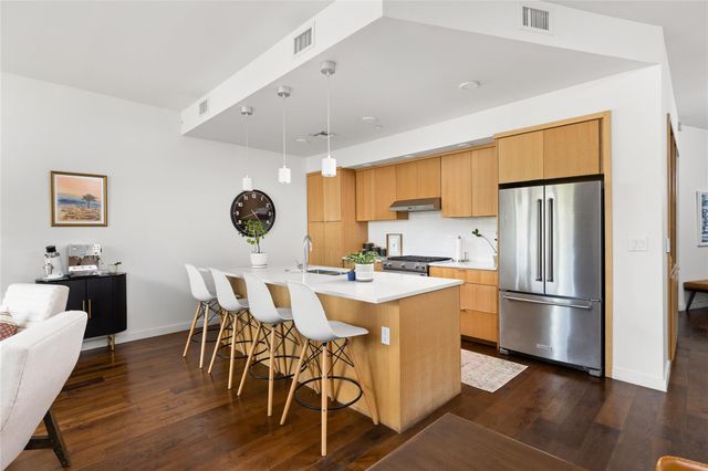 1322 E 12th ST 202, Austin, TX 78702