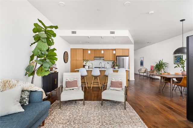 1322 E 12th ST 202, Austin, TX 78702