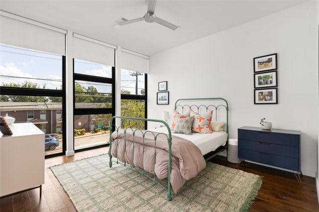 1322 E 12th ST 202, Austin, TX 78702