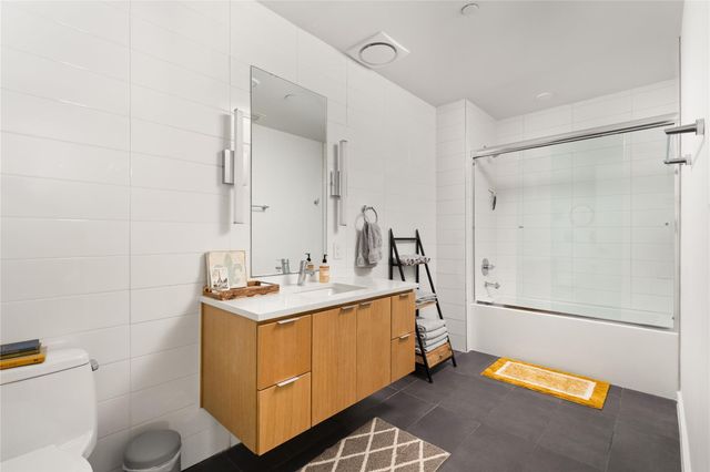 1322 E 12th ST 202, Austin, TX 78702