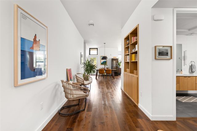 1322 E 12th ST 202, Austin, TX 78702