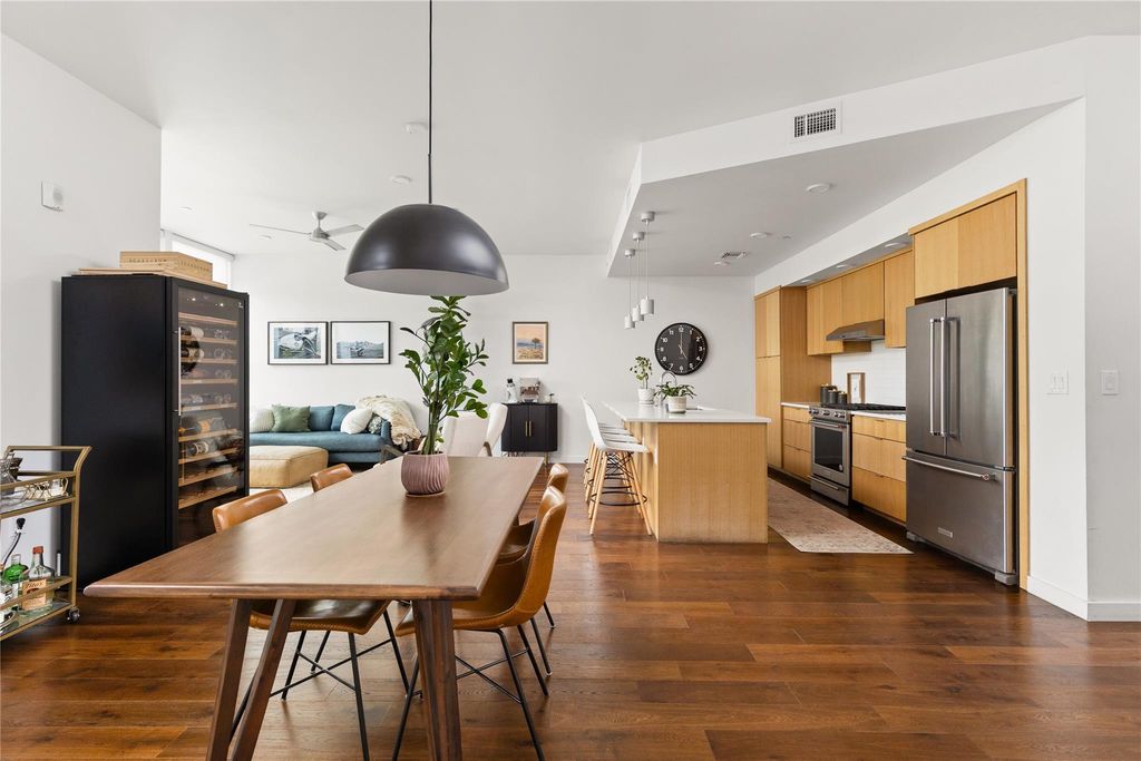 1322 E 12th ST 202, Austin, TX 78702