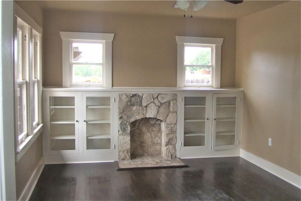 700 E 45th ST, Austin, TX 78751