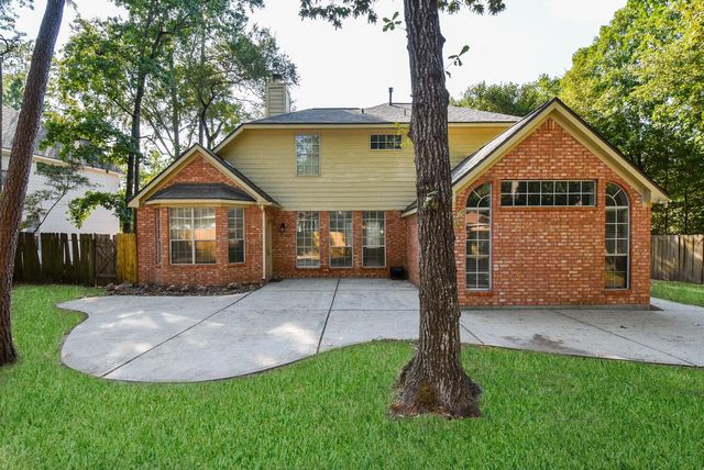 202 W Sterling Pond Circle, The Woodlands, TX 77382