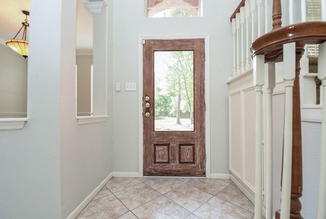 202 W Sterling Pond Circle, The Woodlands, TX 77382