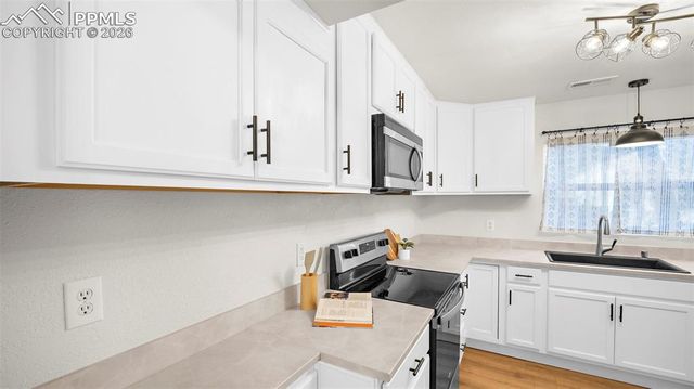 428 E St Vrain Street, Colorado Springs, CO 80903