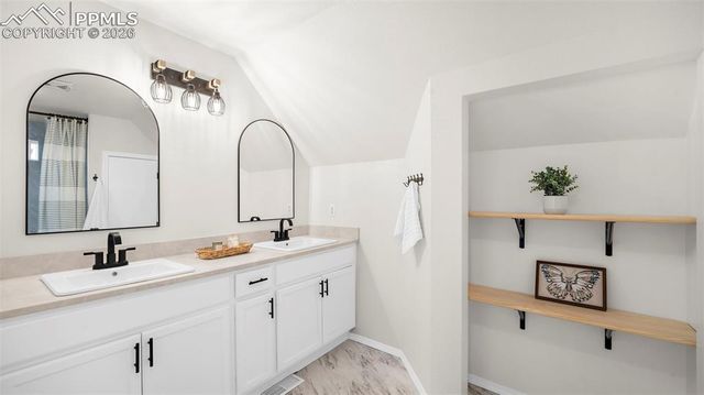 428 E St Vrain Street, Colorado Springs, CO 80903