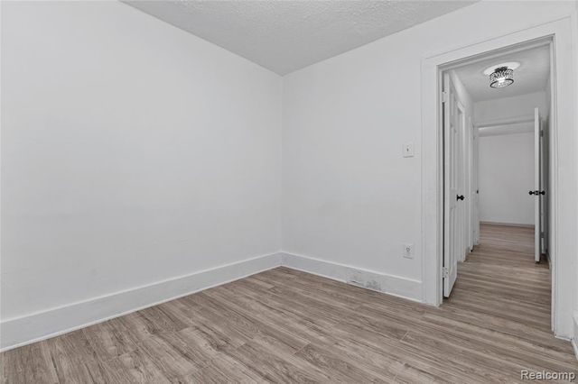 28042 Maple Street, Roseville, MI 48066