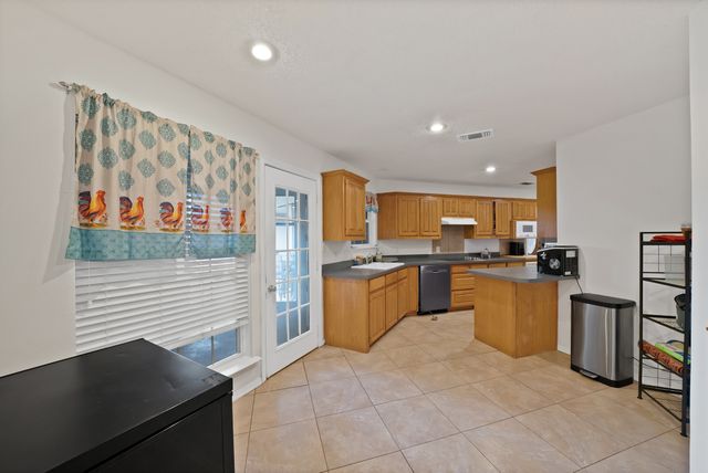 307 Johnson Lane, Red Oak, TX 75154