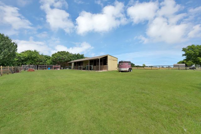 307 Johnson Lane, Red Oak, TX 75154