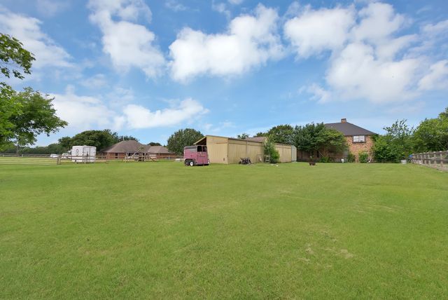 307 Johnson Lane, Red Oak, TX 75154