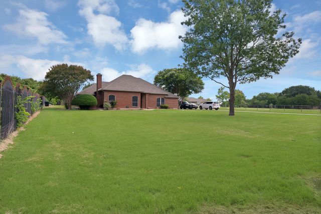307 Johnson Lane, Red Oak, TX 75154