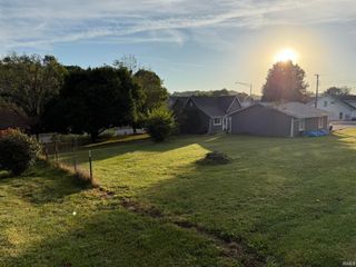 909 W Temperance Street, Ellettsville, IN 47429